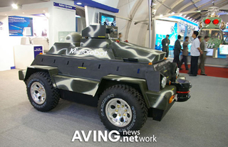 Illustration for article titled Microrobot Military Patrol Jeep is Not Really Micro